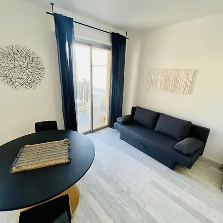 Grand Terrasse Vue Sur Et Parking Αζάτσιο