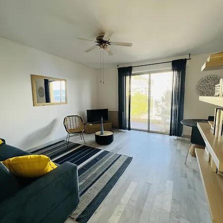 Apartment Grand Avec Terrasse Vue Et Parking Ajaccio (Corsica)