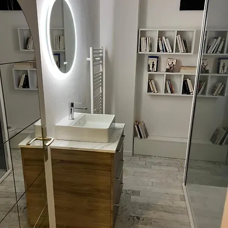 Grand Avec Terrasse Vue Et Parking Apartament *