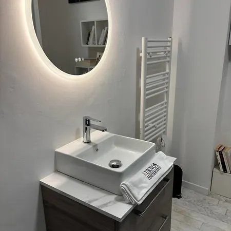 Grand Terrasse Vue Sur Et Parking * Ajaccio (Corsica)