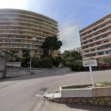 Grand Terrasse Vue Sur Et Parking * Ajaccio (Corsica)