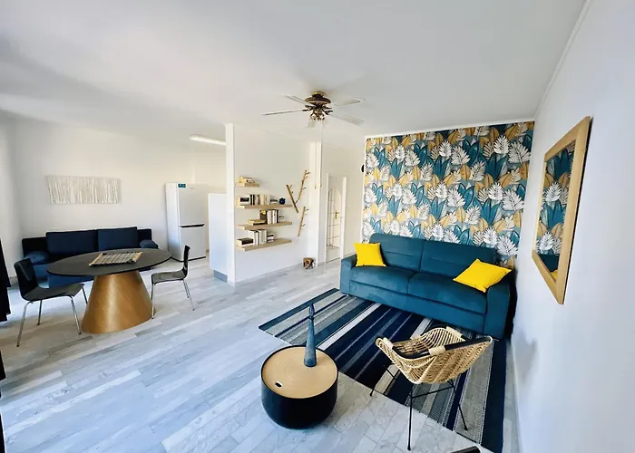 Grand Terrasse Vue Sur Et Parking Daire