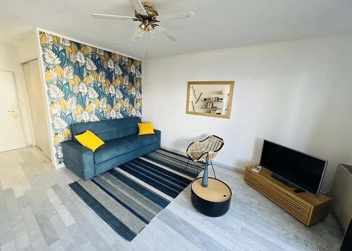 Grand Terrasse Vue Sur Et Parking * Ajaccio (Corsica)