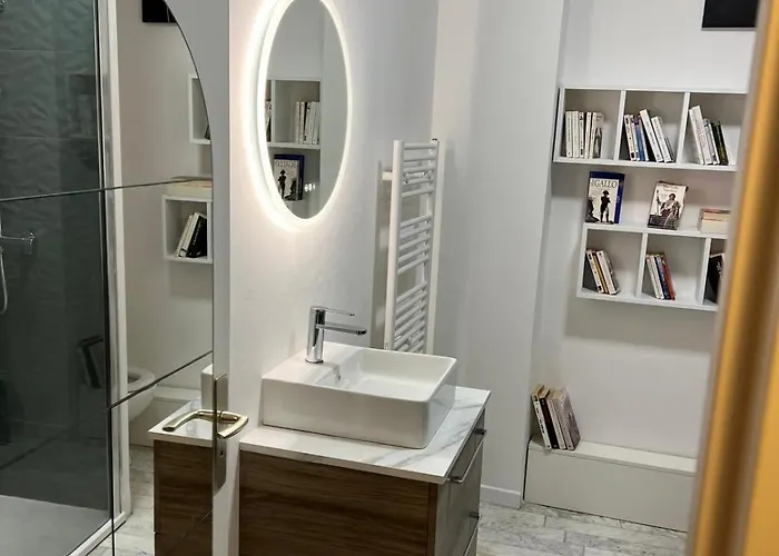 Daire Grand Terrasse Vue Sur Et Parking Ajaccio (Corsica)